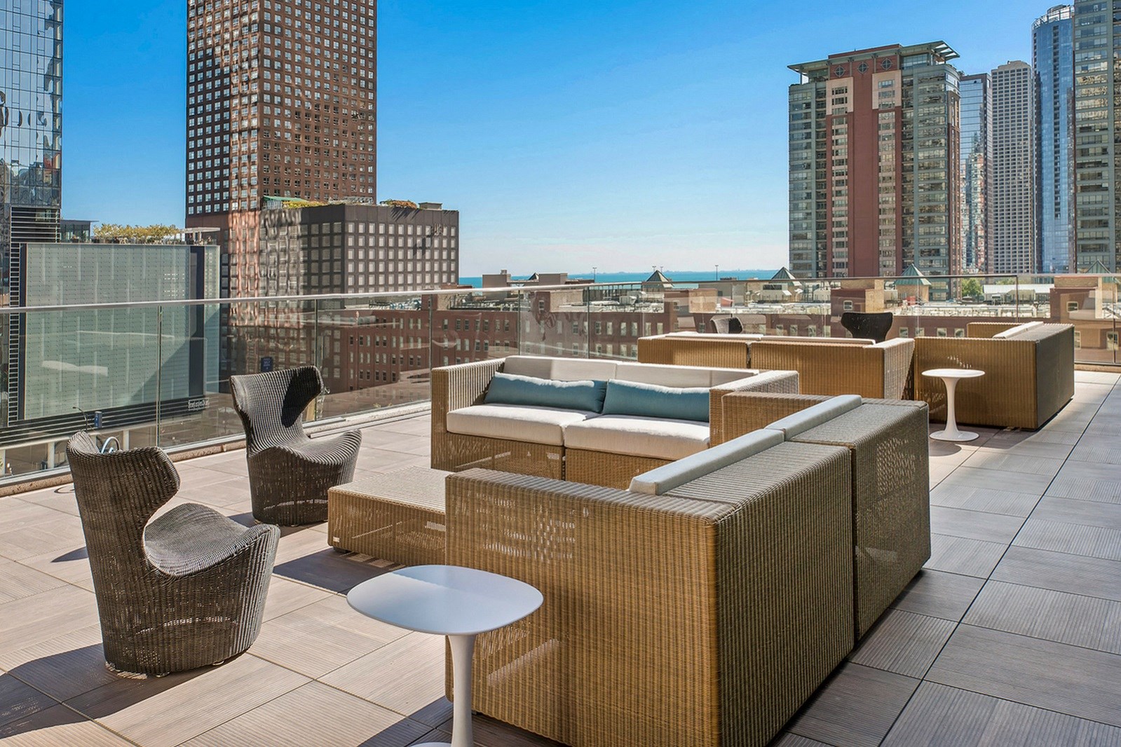 Downtown Chicago Apartments for Rent - Chicago, IL | RENTCafé