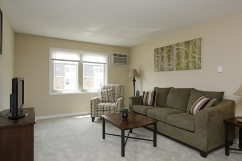 1205-C E Florida Avenue Studio-2 Beds Apartment for Rent