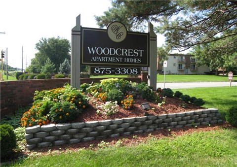 3903 Camelot Circle Studio-3 Beds Apartment for Rent