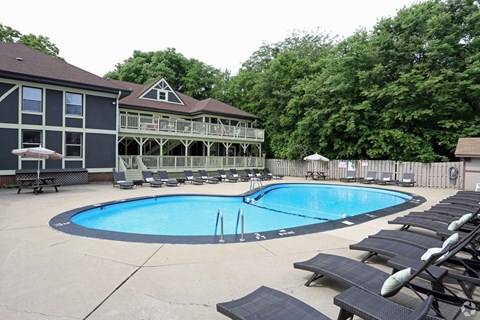 3903 Camelot Circle Studio-3 Beds Apartment for Rent