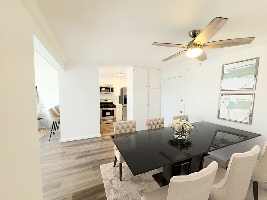 Dining room Annandale Terrace Apartments