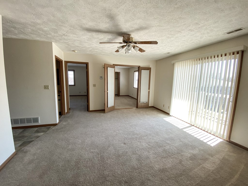 Stratford Apartments Beautiful Spacious Living Room