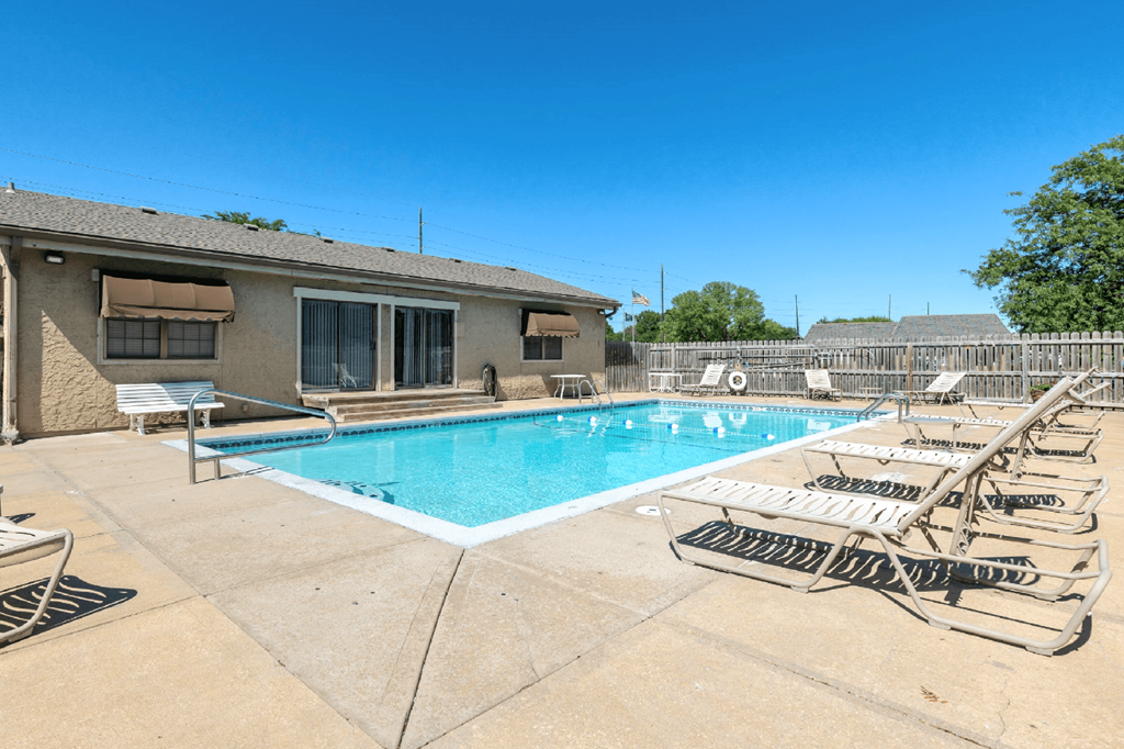 Southfork Apartments Pool