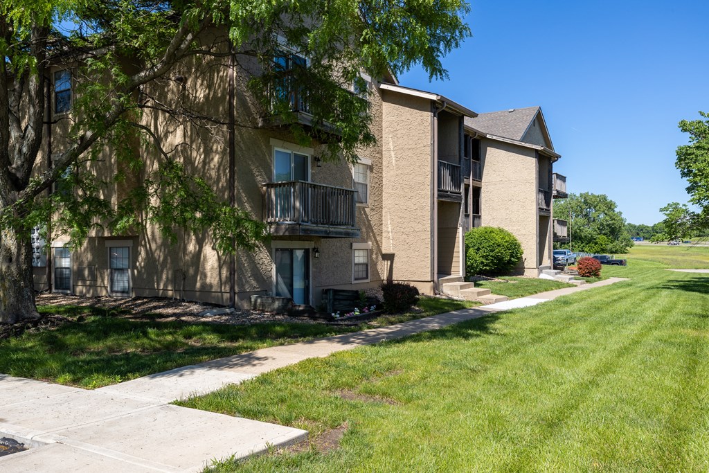 Southfork Apartments, 892 E. Old Hwy 56, Olathe, KS RentCafe