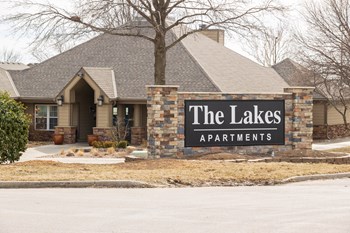 clubhouse Main Sign - Photo Gallery 3