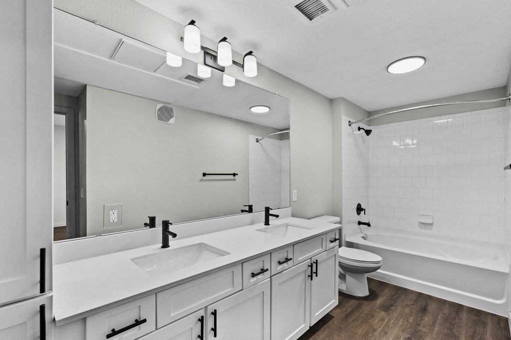 Centro Renovated Bathroom