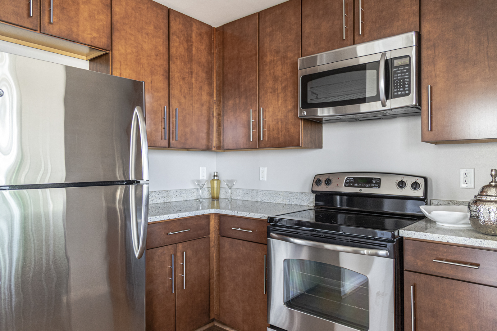 NoBe Market Apartments kitchen cabinets and appliances