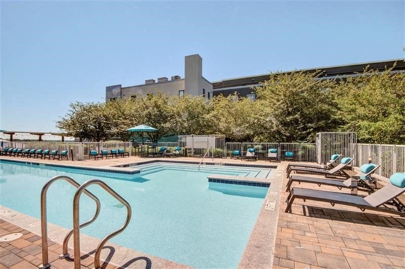 NoBe Market Apartments in North Bethesda, Maryland Pool Deck with Lounge Chairs