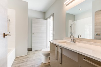 NoBe Loft Unit - Photo Gallery 4