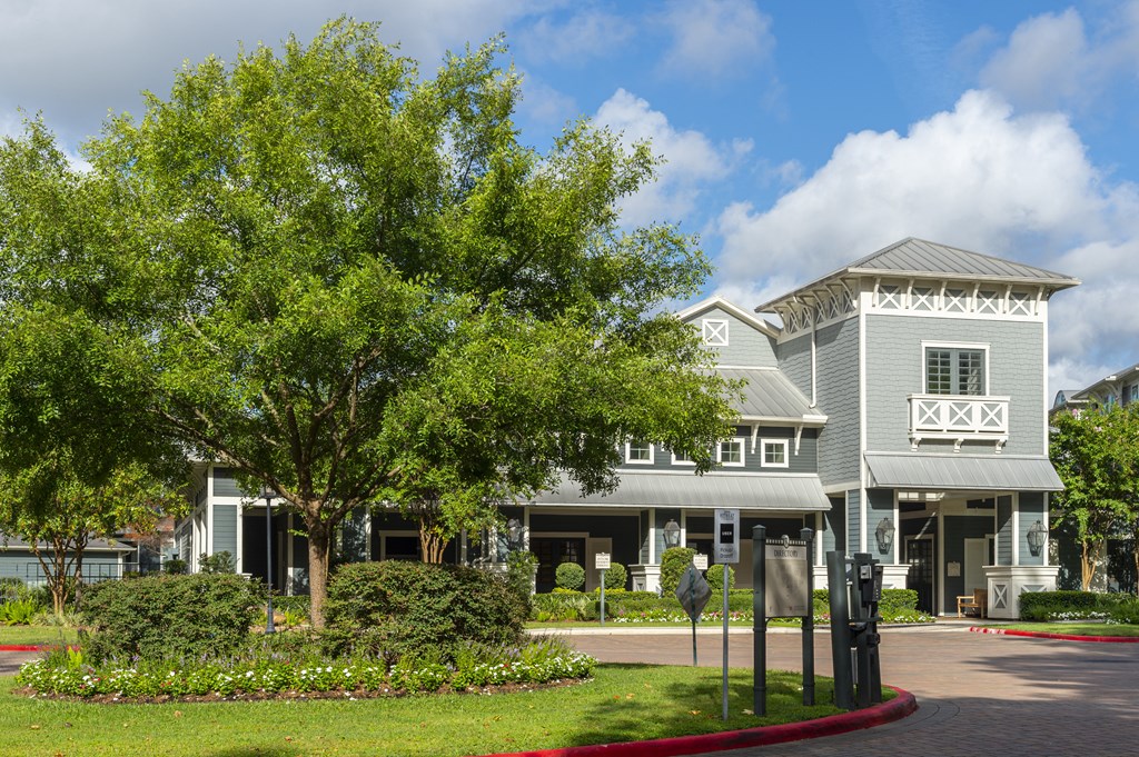 the woodlands apartments