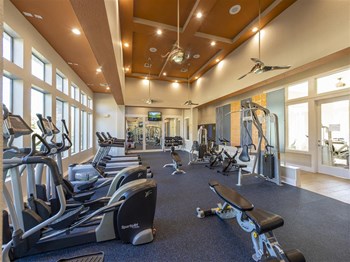 2526 Business Center Drive 1-3 Beds Apartment for Rent - Photo Gallery 9
