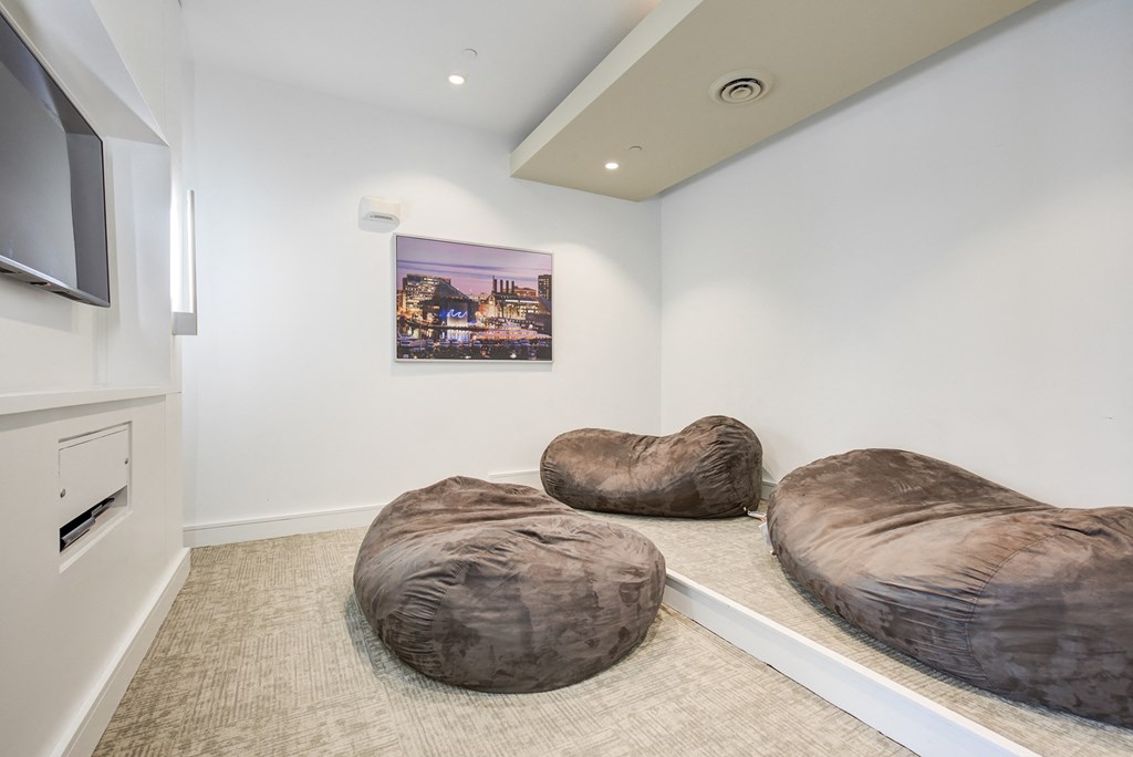 The Porter Brewers Hill Clubhouse Seating Area