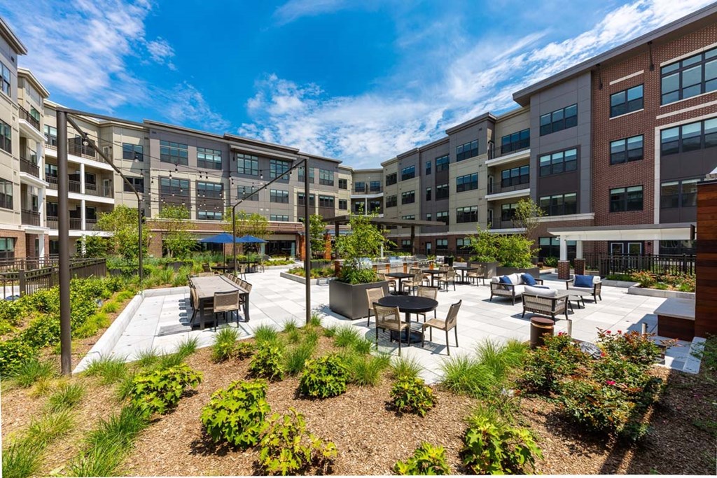 Outdoor Living Areas at One500, New Jersey