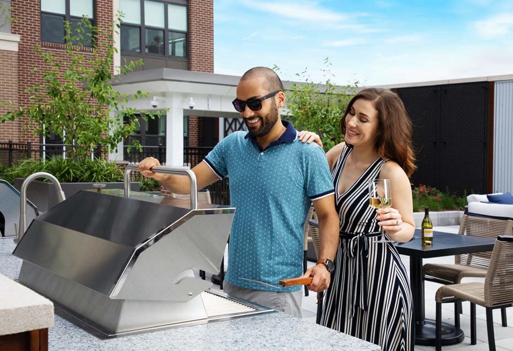 Grill & Picnic Area at One500, Teaneck, New Jersey