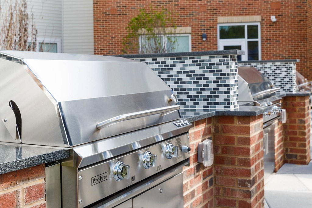 Grill at 99 Bridge, Old Bridge