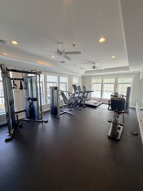 Workout Room at The Club at Autumn Ridge Apartments, Union, NJ, 07083