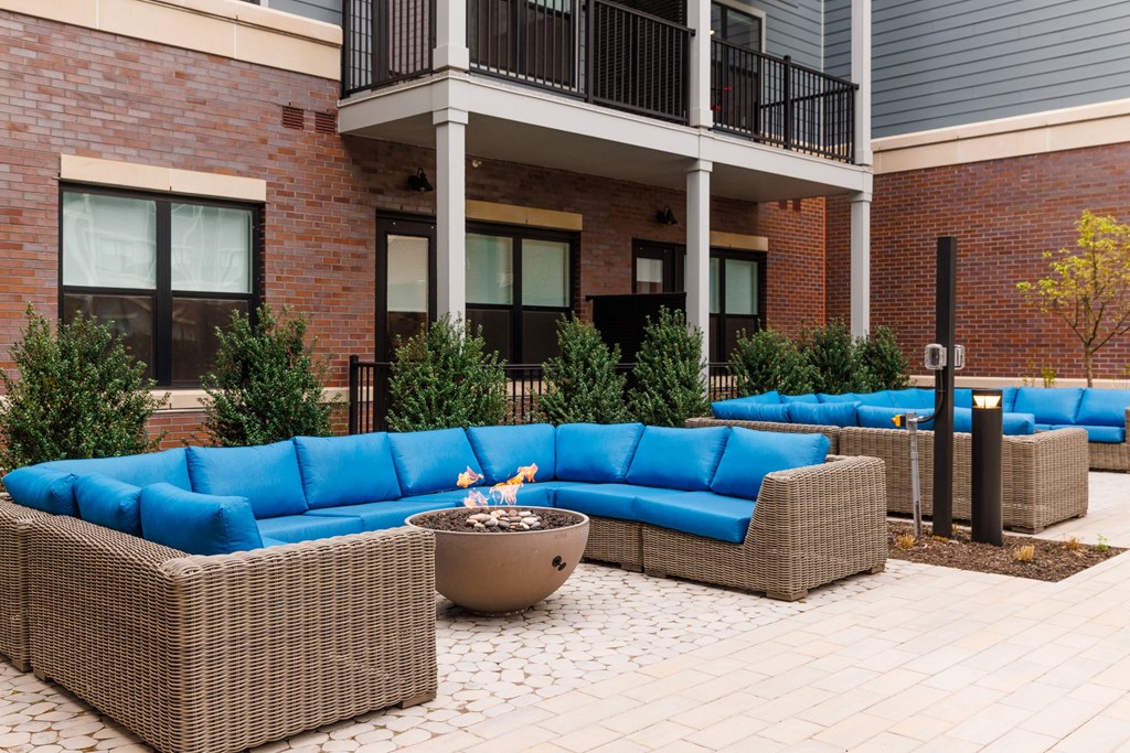 Courtyard Lounge at Station Bay, New Jersey