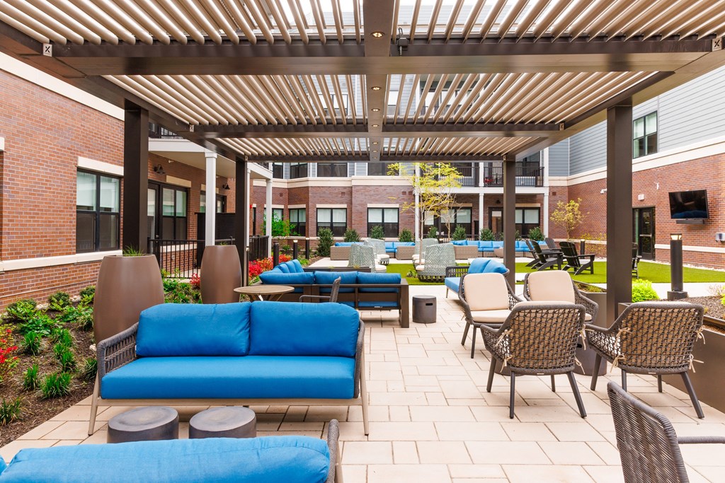 Poolside Lounge at Station Bay, South Amboy, New Jersey