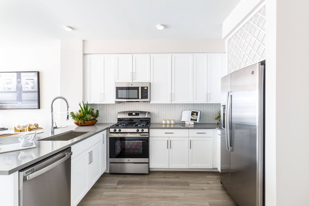Kitchen With New Appliances at Station Bay, South Amboy, NJ, 08879