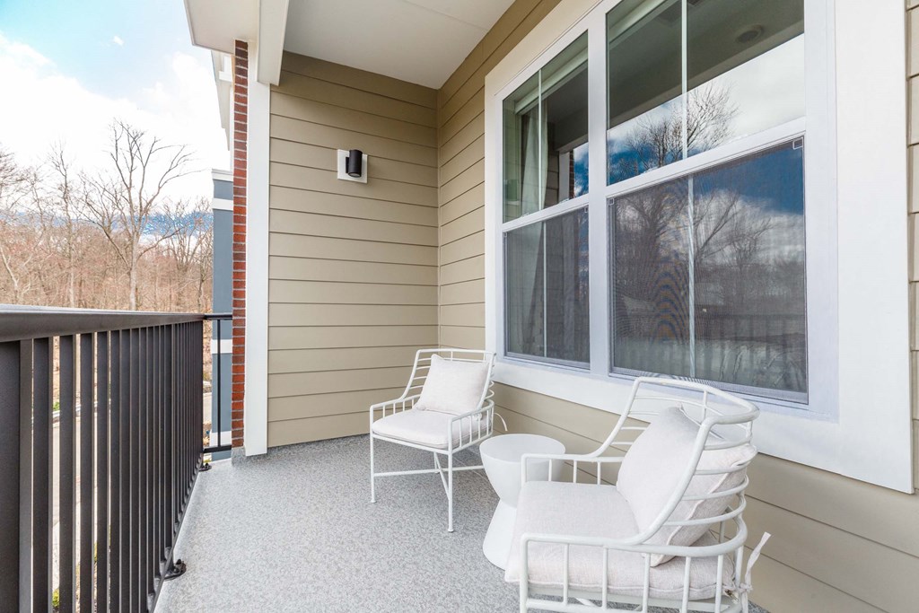 Personal Patio at The Kingsley, New Jersey, 07004