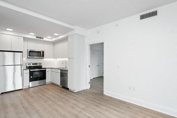 Open Concept Kitchen/Dining - Photo Gallery 2
