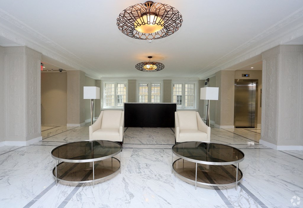 a look at the lobby at 353 sacramento street