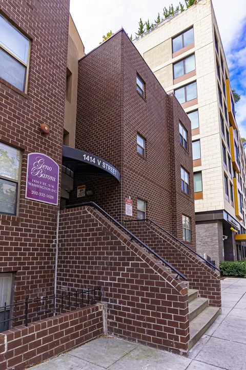 the building in which the apartment is located