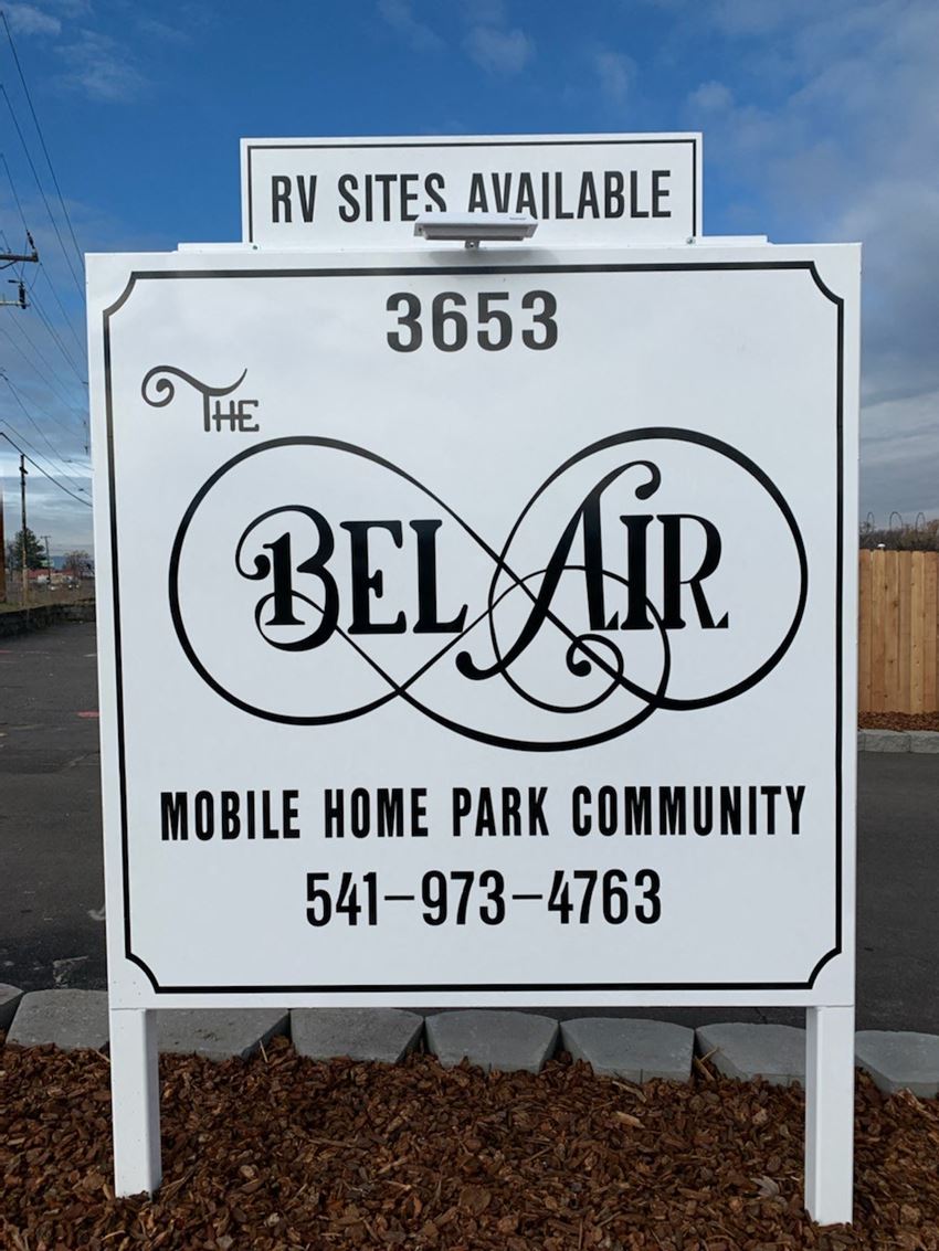 Bel-Air Entrance Sign - Photo Gallery 1