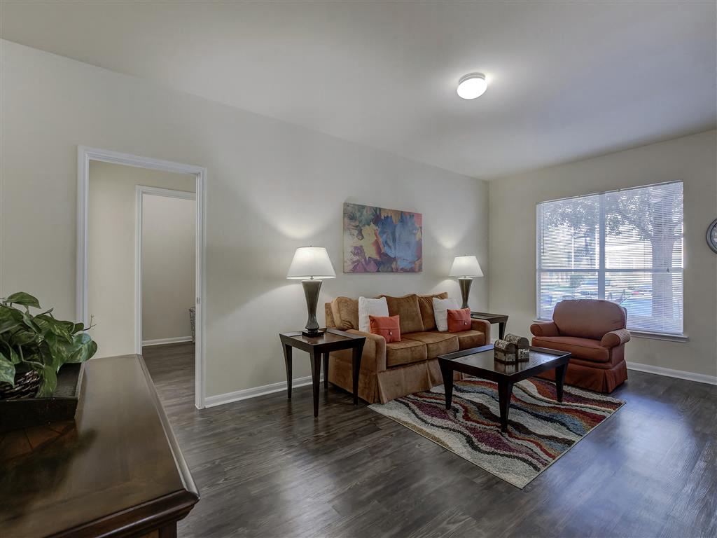 Estates At Hollister Apartments 7740 W Little York Road Houston Tx Rentcafe