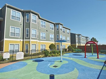 Estates At Hollister Apartments 7740 W Little York Road Houston Tx Rentcafe