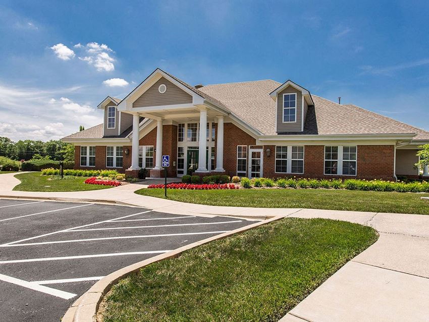 Glenmary Village Apartments 9606 Clubview Drive Louisville Ky Rentcafe