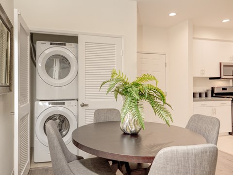 2 bed 2 bath