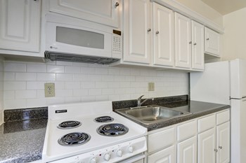 Updated Kitchen at Tivoli Gardens, Washington, Washington - Photo Gallery 2