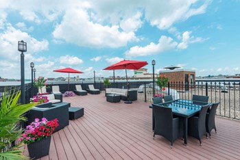 Miramar Apartments Rooftop Area DC