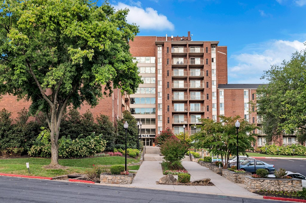 Exterior View Of Property at Aspen at Lake Trail, Columbia Maryland