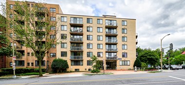 5432 Connecticut Ave NW Studio-2 Beds Apartment for Rent - Photo Gallery 1