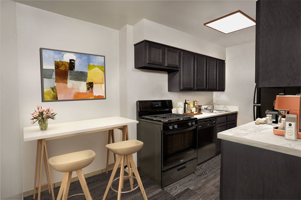 Eat In Kitchen at GrandView Apartments, Falls Church, VA, 22041