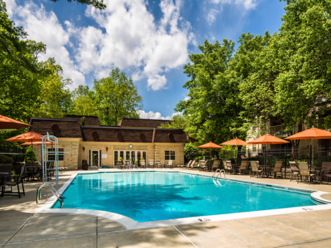 pool and sundeck area at Versailles Apartments, Towson, MD, 21204