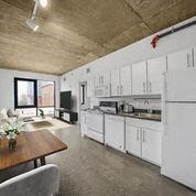 3943-3945 Chestnut Street 2 Beds Apartment for Rent