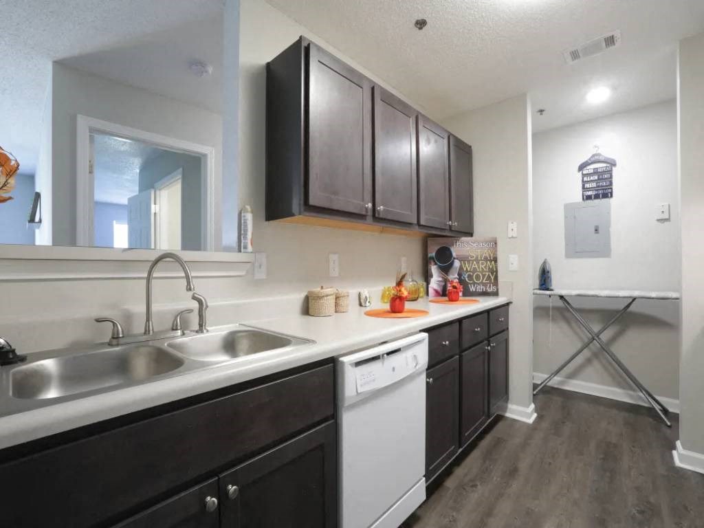 Perry Heights Apartment Kitchen