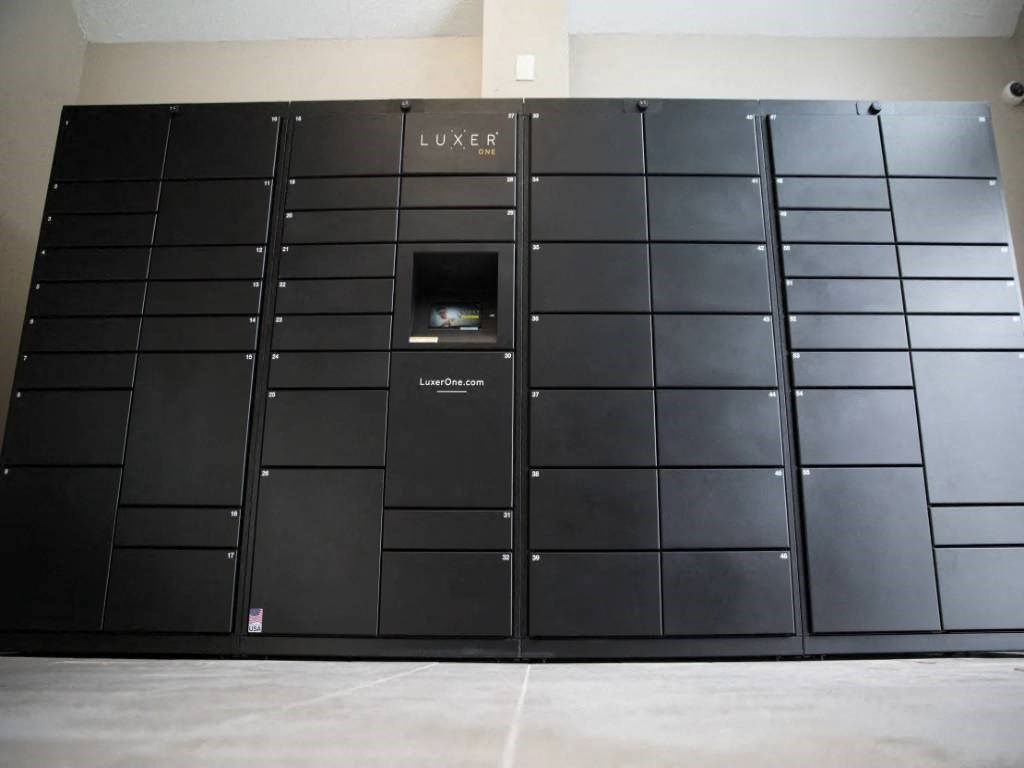 a large number of lockers in a room