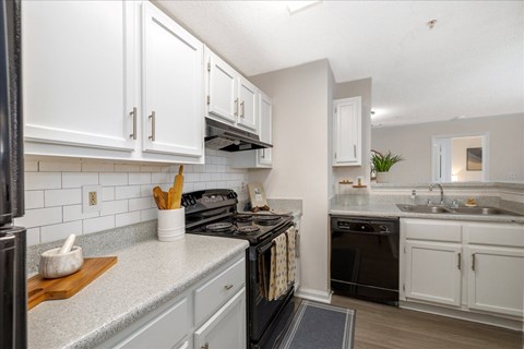50 Greenleaf Rd 1-3 Beds Apartment for Rent