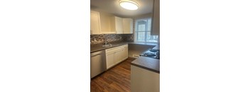 Bright and Modern Kitchen at Summit Terrace at Woodland