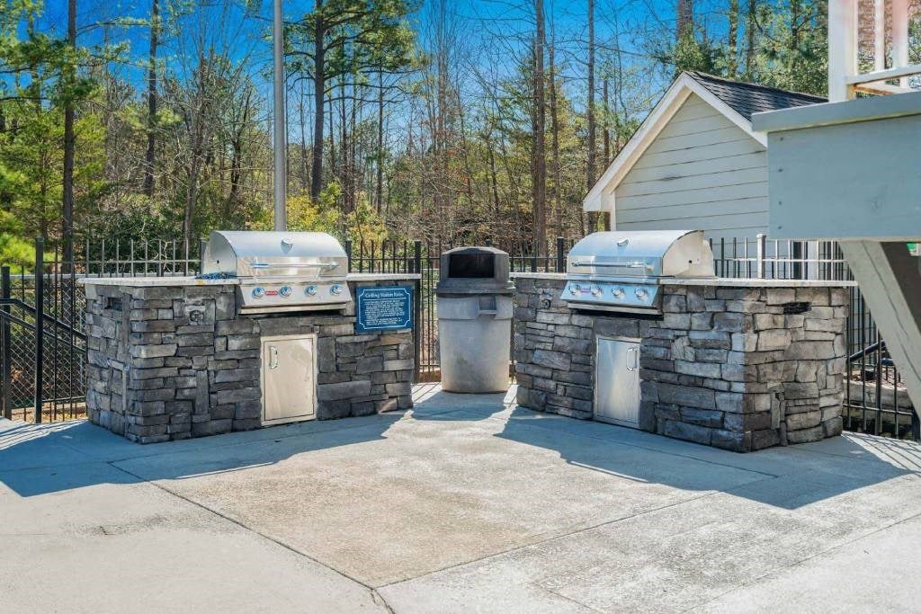 Amberwood at Lochmere, Cary NC, spacious community grilling station