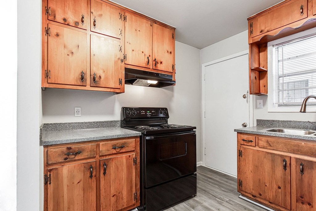 1295 West apartments with black appliances