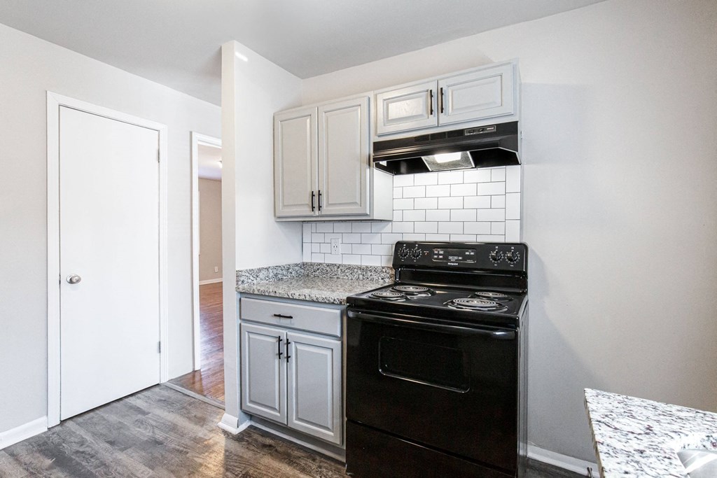 1295 west renovated atlanta apartments