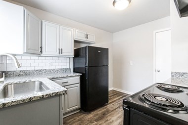 1295 west renovated apartments