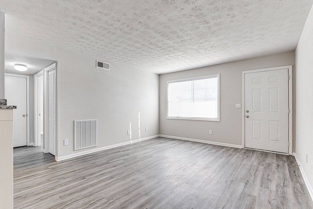 1295 west renovated atlanta apartment