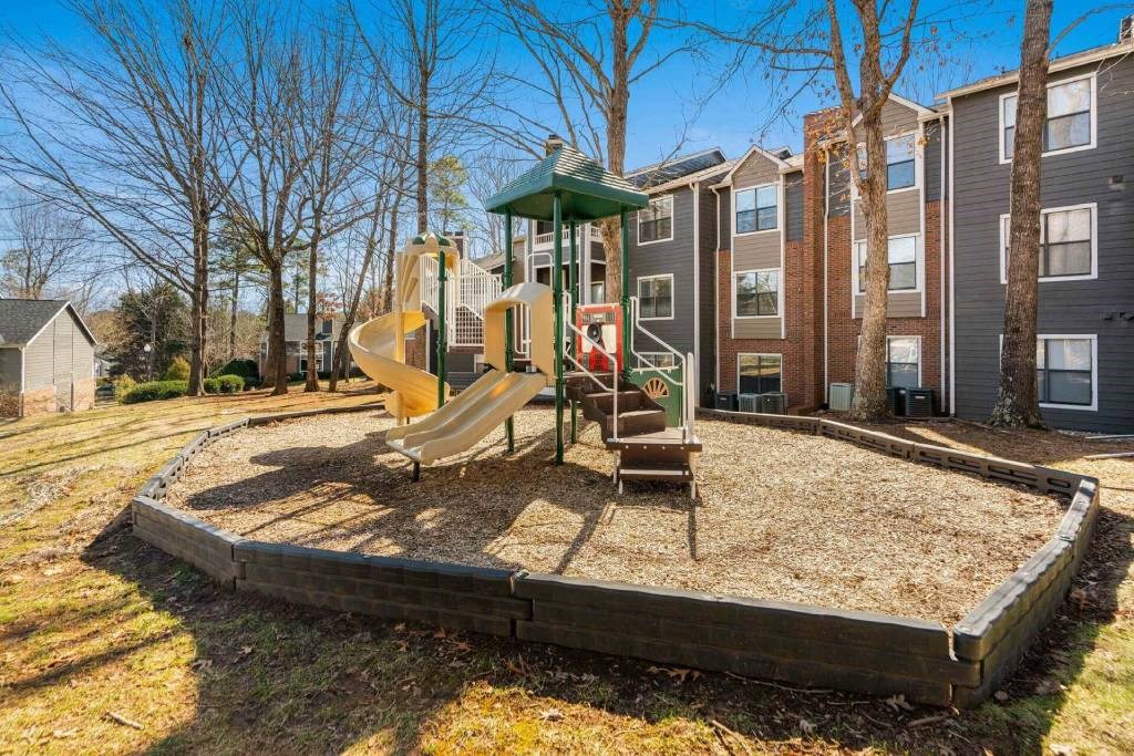 Amberwood At Lochmere Apartments, 100 Eclipse Drive, Cary, NC RentCafe