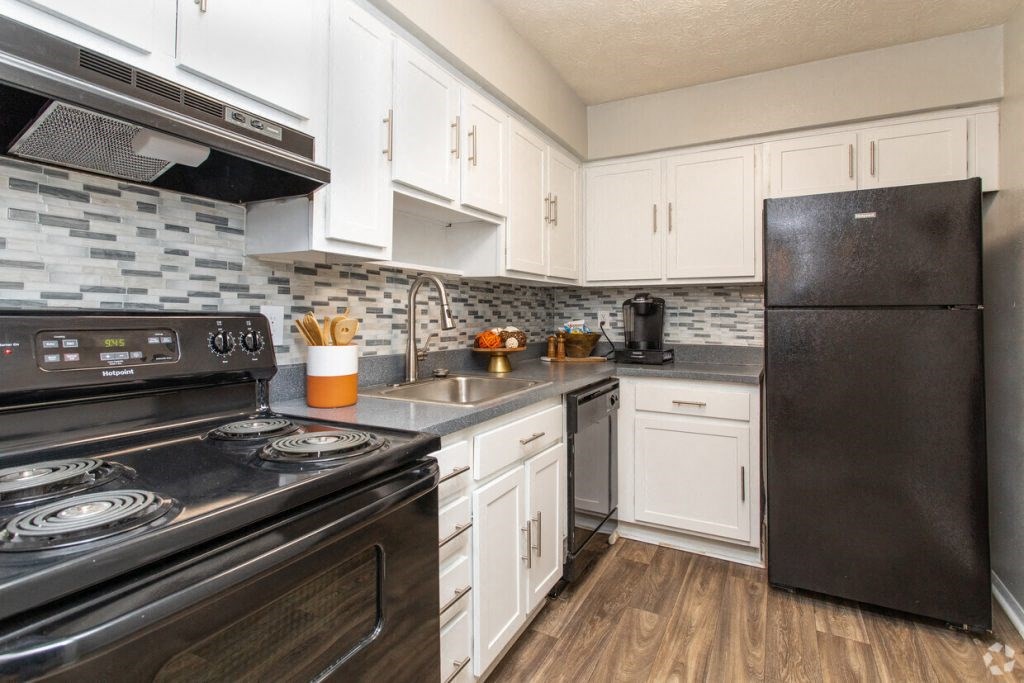 kitchen appliances at Parks at Utoy Creek Apartments in Atlanta, Georgia